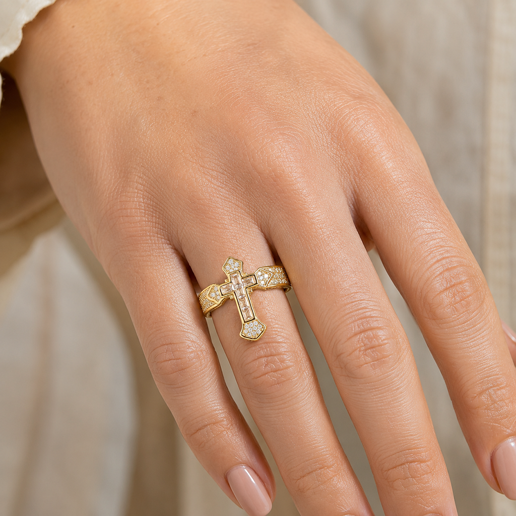 【DEAL TODAY】Sparkling Cross Statement Ring with Rhinestone Accents